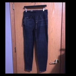 Rock & Republic NWT Skinny Jeans, 10